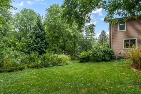 Exterior - 8351 Snaresbrook Rd, Roscoe, IL 61073 photo 10 of 13