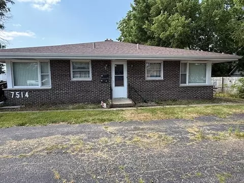 7514 N 2nd St, Machesney Park, IL 61115
