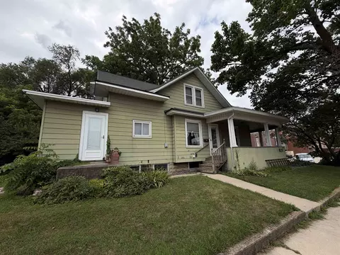 Exterior - 109 E Rapp St, Mount Carroll, IL 61053 photo 5 of 7