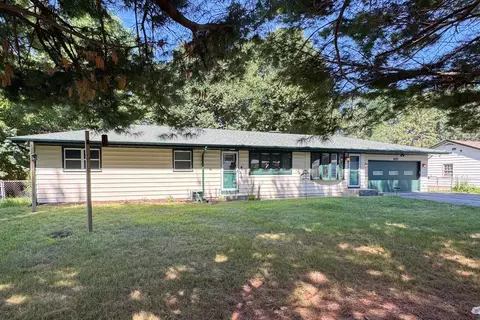 8016 Cameo, Machesney Park, IL 61115
