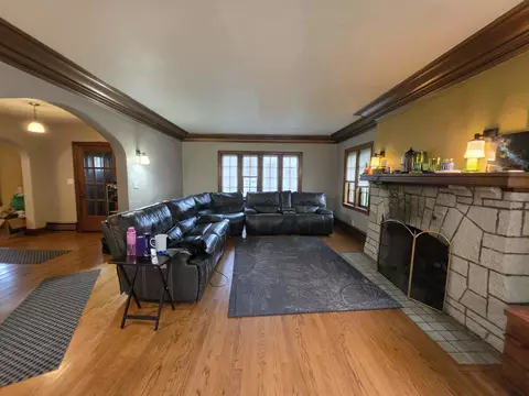 2602 E State St, Rockford, IL 61107 photo 2