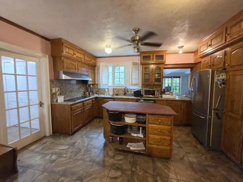 2602 E State St, Rockford, IL 61107 photo 4