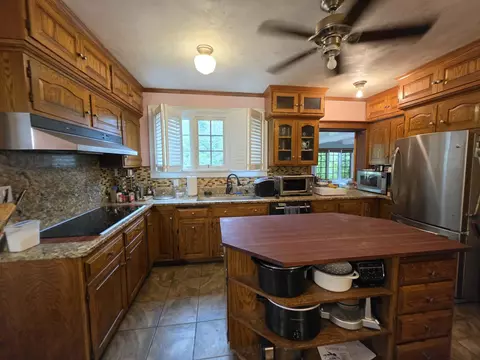 2602 E State St, Rockford, IL 61107 photo 5