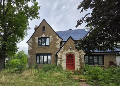 2602 E State St, Rockford, IL 61107