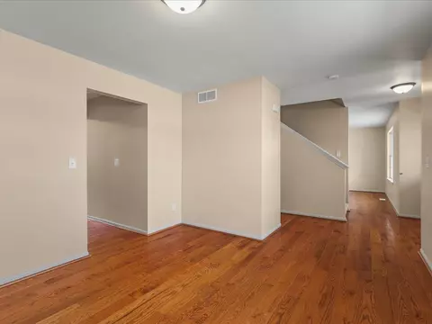 Living - 5571 Thribble Cross, Roscoe, IL 61073 photo 2 of 9