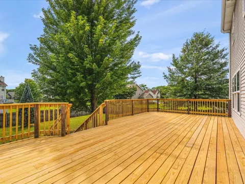 Exterior - 5571 Thribble Cross, Roscoe, IL 61073 photo 6 of 9