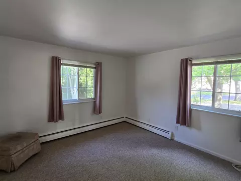 Bedroom - 700 Kiwanis Dr, Freeport, IL 61032 photo 8 of 8