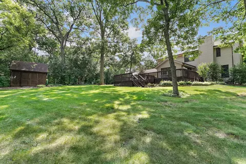 Exterior - 7797 N Gate Rd, Roscoe, IL 61073 photo 11 of 19