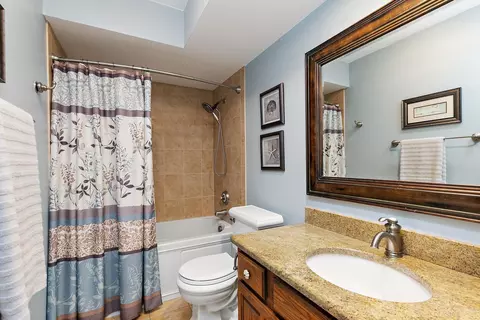 Bath - 7797 N Gate Rd, Roscoe, IL 61073 photo 3 of 3