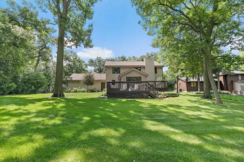 Exterior - 7797 N Gate Rd, Roscoe, IL 61073 photo 8 of 17