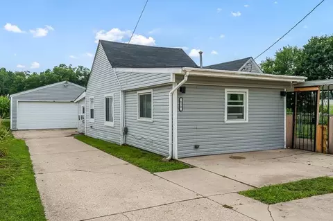 610 Clark St, South Beloit, IL 61080