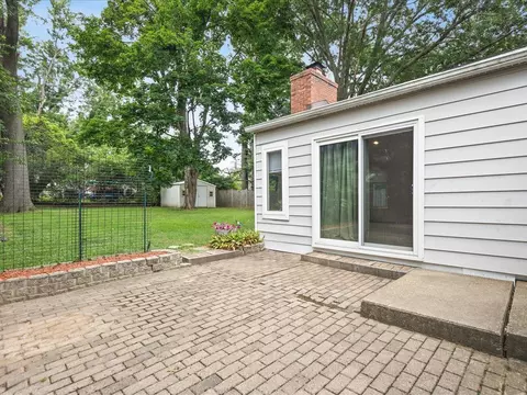 1407 Vassar Rd, Rockford, IL 61103 photo 29