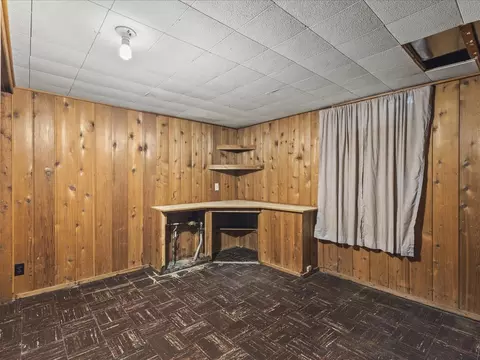 1407 Vassar Rd, Rockford, IL 61103 photo 24