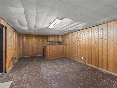 1407 Vassar Rd, Rockford, IL 61103 photo 25
