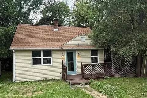1356 Willard Ave, Rockford, IL 61101