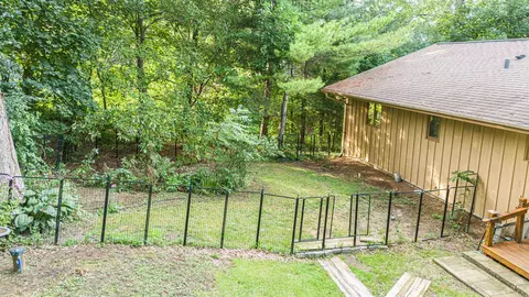Exterior - 7901 Louella Dr, Roscoe, IL 61073 photo 7 of 11