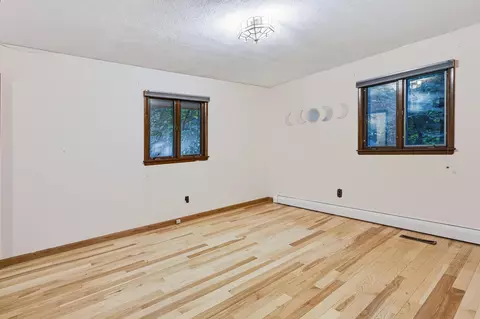 Bedroom - 7901 Louella Dr, Roscoe, IL 61073 photo 2 of 8