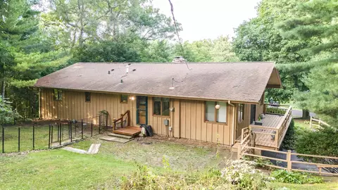 Exterior - 7901 Louella Dr, Roscoe, IL 61073 photo 6 of 11