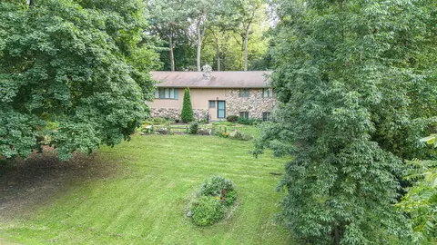 Exterior - 7901 Louella Dr, Roscoe, IL 61073 photo 4 of 11