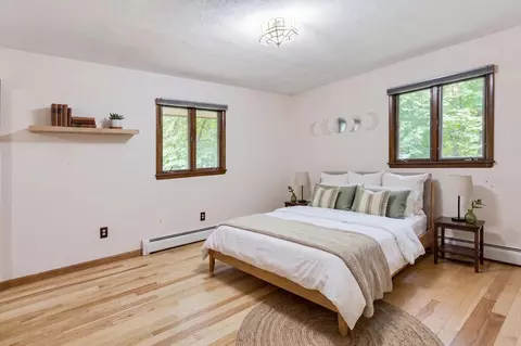 Bedroom - 7901 Louella Dr, Roscoe, IL 61073 photo 3 of 8