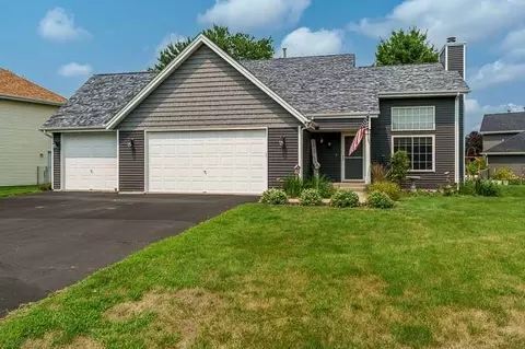 4996 Zenith Pkwy, Machesney Park, IL 61115