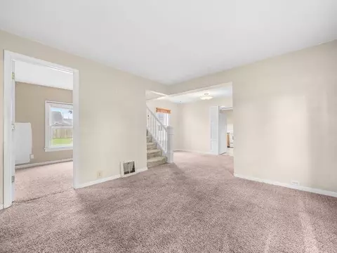 Living - 333 E Front St, Byron, IL 61010 photo 2 of 5