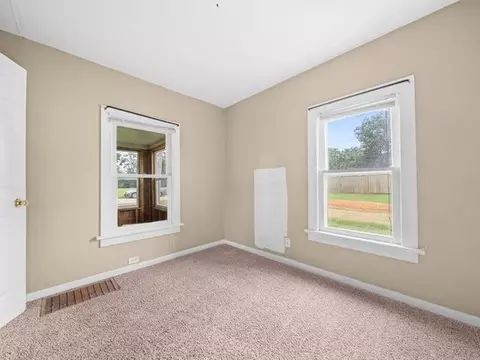 Bedroom - 333 E Front St, Byron, IL 61010 photo 2 of 6