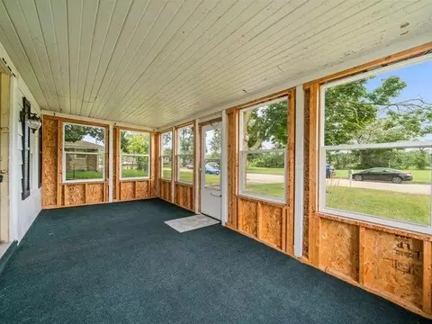 Exterior - 333 E Front St, Byron, IL 61010 photo 2 of 6