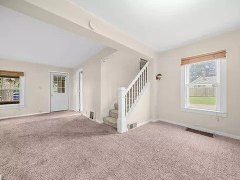 Living - 333 E Front St, Byron, IL 61010 photo 4 of 5