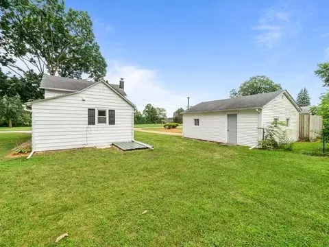 Exterior - 333 E Front St, Byron, IL 61010 photo 4 of 6