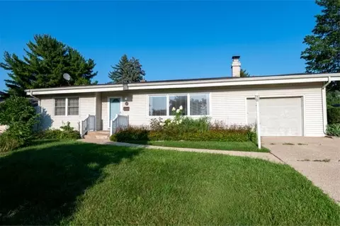 928 Woodland Dr, Rockford, IL 61108