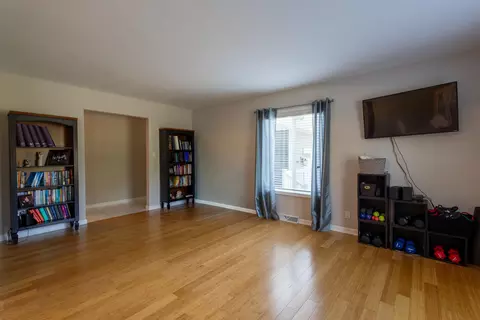 Living - 1122 S Benson Blvd, Freeport, IL 61032 photo 3 of 3