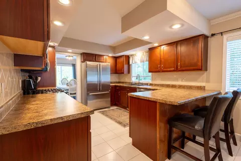 Kitchen - 1122 S Benson Blvd, Freeport, IL 61032 photo 5 of 5