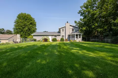 Exterior - 1122 S Benson Blvd, Freeport, IL 61032 photo 9 of 13