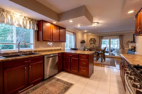 Kitchen - 1122 S Benson Blvd, Freeport, IL 61032 photo 1 of 5