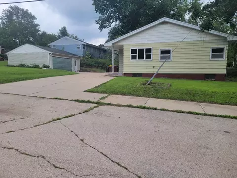 2701 18th St, Rockford, IL 61109