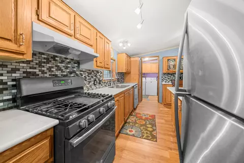Kitchen - 8511 Fig Tree Ln, Roscoe, IL 61073 photo 5 of 5