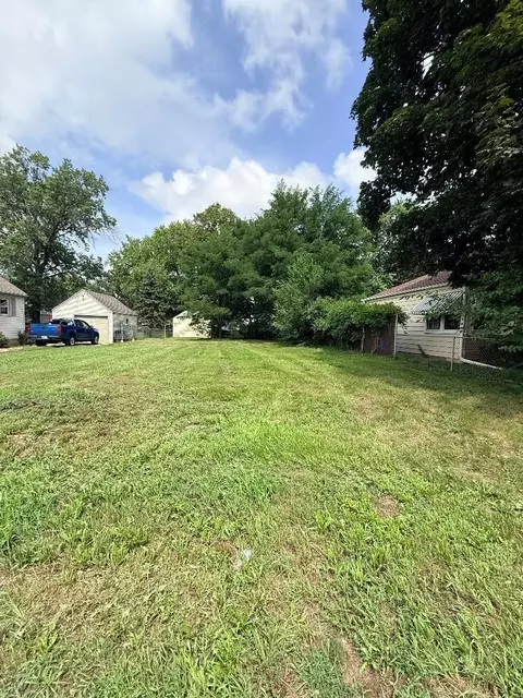 712 River Ln, Loves Park, IL 61111
