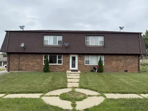 1020 9th St, Harvard, IL 60033