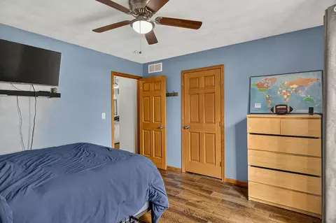 Bedroom - 11074 Lemon Grass Ln, Roscoe, IL 61073 photo 3 of 11