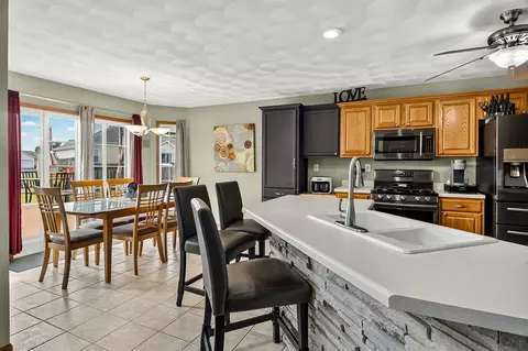 Kitchen - 11074 Lemon Grass Ln, Roscoe, IL 61073 photo 1 of 7