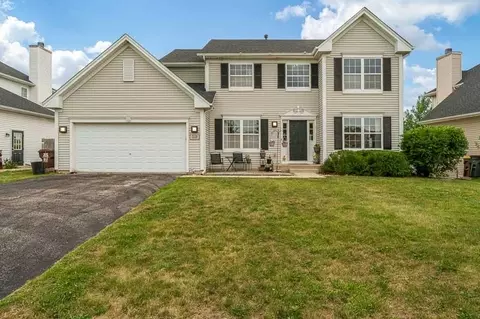 7238 Price Dr, Machesney Park, IL 61115