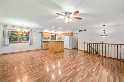 11320 2nd St, Roscoe, IL 61073 photo 5