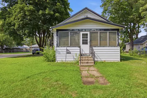 502 Barnum Rd, Rockford, IL 61109