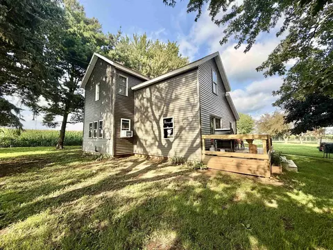 13491 Shannon Rte, Shannon, IL 61078