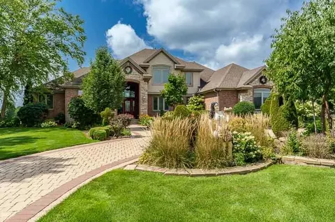 128 Titleist Trl, Poplar Grove, IL 61065