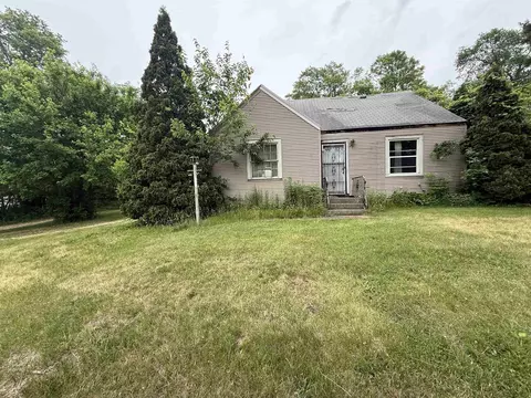 212 Laclede Ave, Rockford, IL 61102
