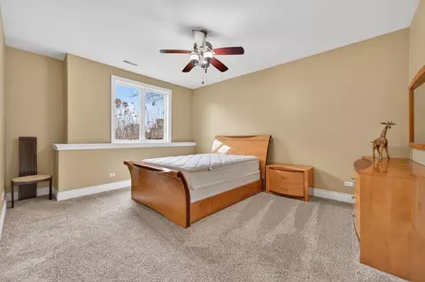 Bedroom - 13114 Deer Xing, Roscoe, IL 61073 photo 5 of 6