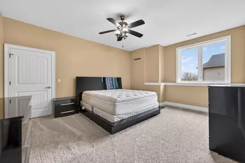 Bedroom - 13114 Deer Xing, Roscoe, IL 61073 photo 4 of 6