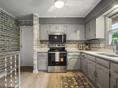 Kitchen - 3919 Falling Leaf Dr, Rockford, IL 61109 photo 2 of 2